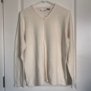 Croft & Barrow Lightweight Cream Sweater